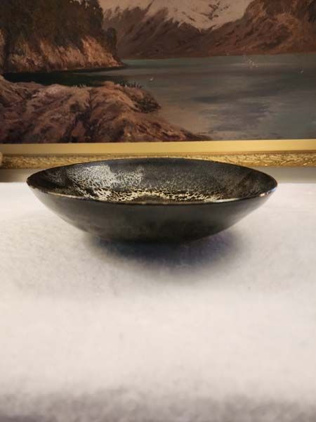 - Signed studio pottery: Doris Dutch - Pottery bowl