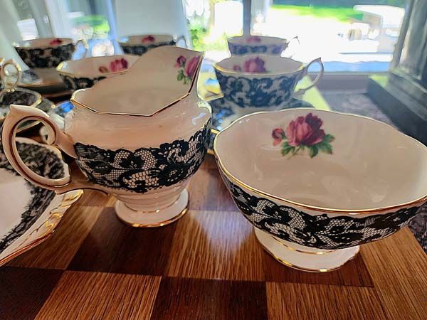 Royal Albert: Royal Albert - Senorita teaset