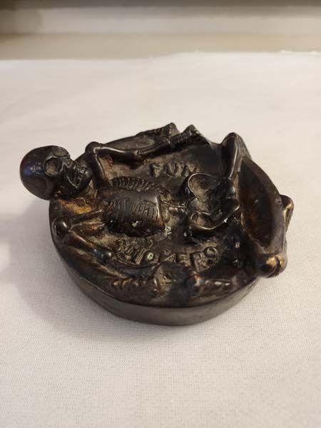Vintage & Retro: Bronze smokers ashtray