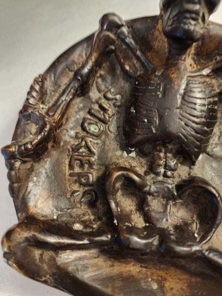 Vintage & Retro: Bronze smokers ashtray