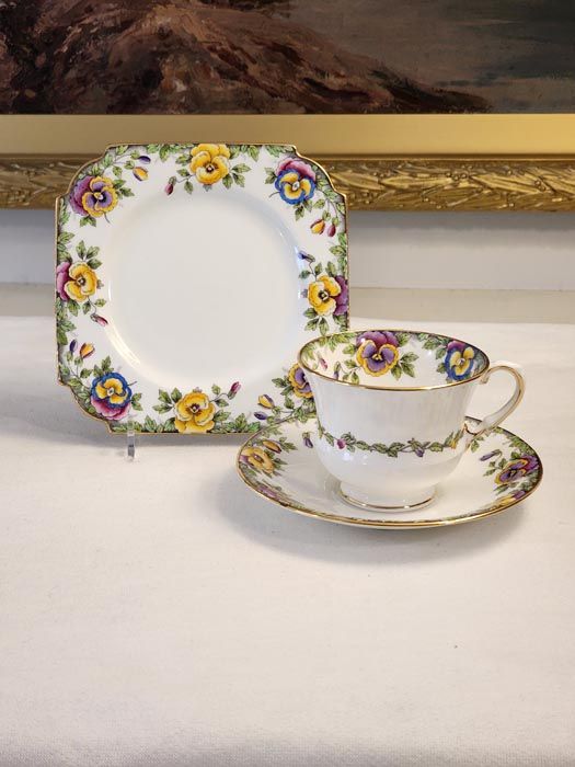 Aynsley: Aynsley Pansies Trio