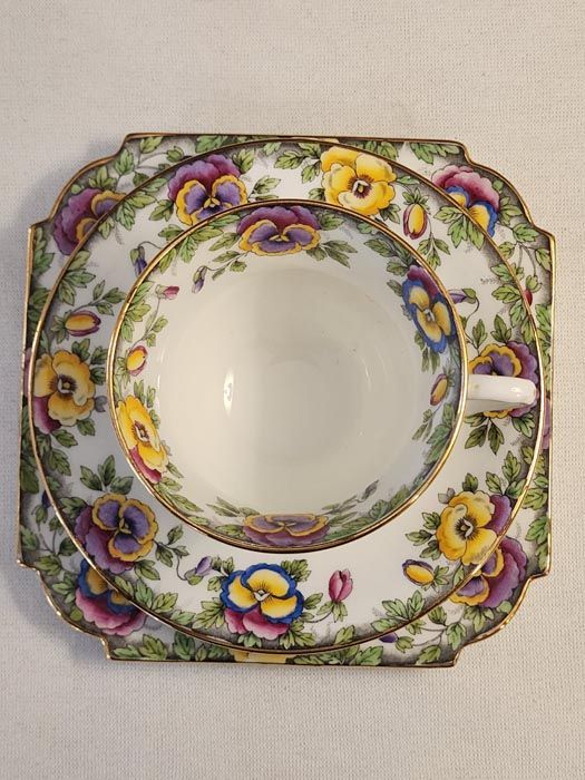 Aynsley: Aynsley Pansies Trio