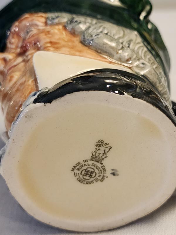 China & Ceramics: Parsons Brown D5529