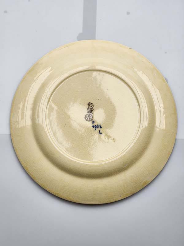 Royal Doulton: Royal Doulton Country Garden plate