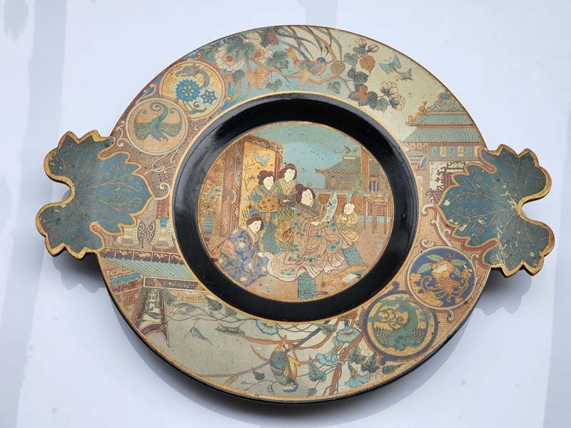 Asian items: Paper Mâché tray