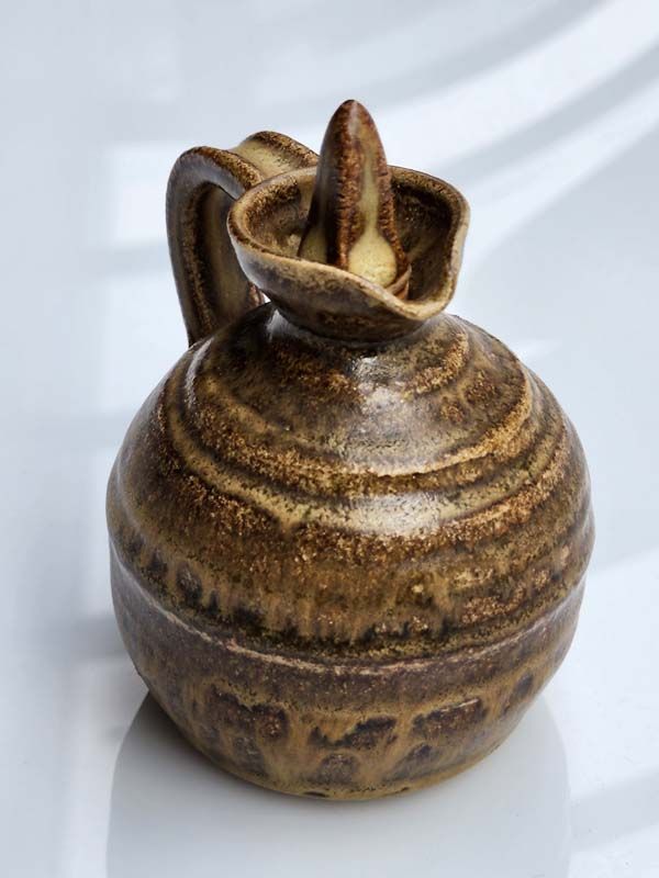 NZ Pottery: Gaeleen Morley Jug