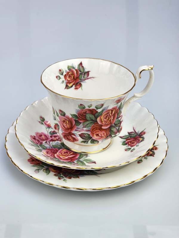 Royal Albert: Royal Albert - Centennial Rose Trio