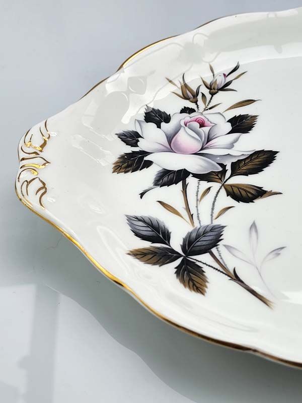 China & Ceramics: Royal Albert - Queens Messenger tray