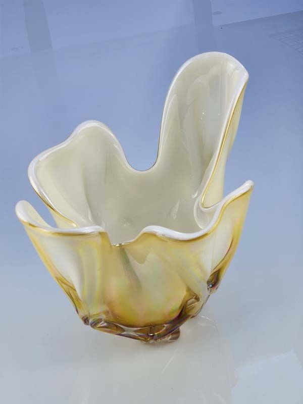 Glass: Iwatsu Hineri Glass vase - caramel