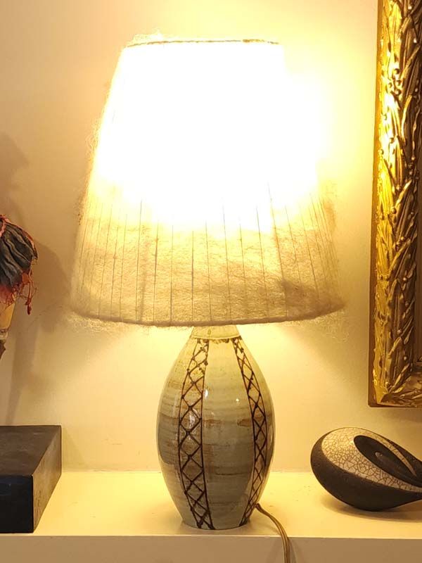 Hanmer pottery: Hanmer pottery lamp