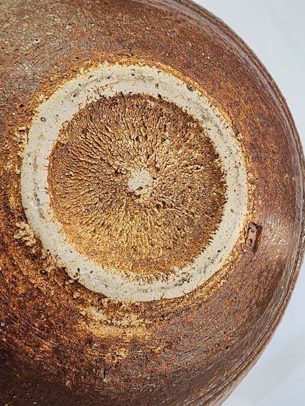 NZ Pottery: Len Castle - Pouring Bowl