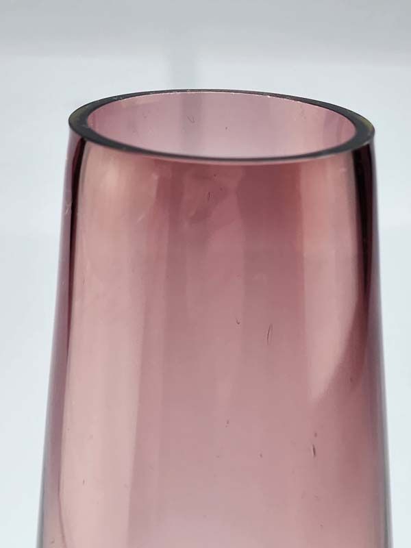 Glass: Glass vase - Purple