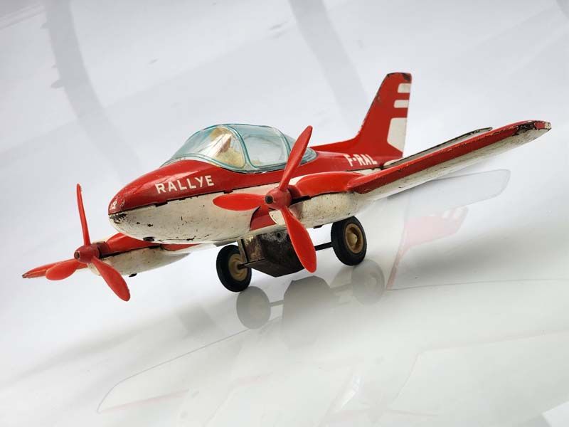 Toys & games: Vintage Toy Rallye Airplane