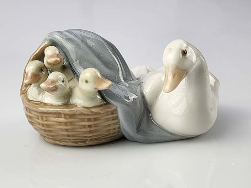 Lladro - Ducklings 4895