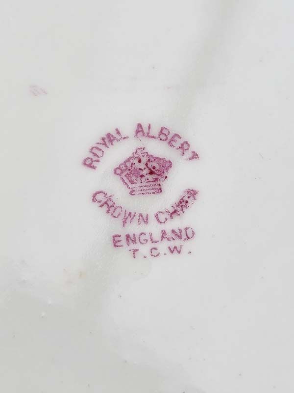 China & Ceramics: Royal Albert - early Trio