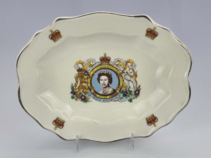 Queen Elizabeth II Silver Jubilee tray 1977