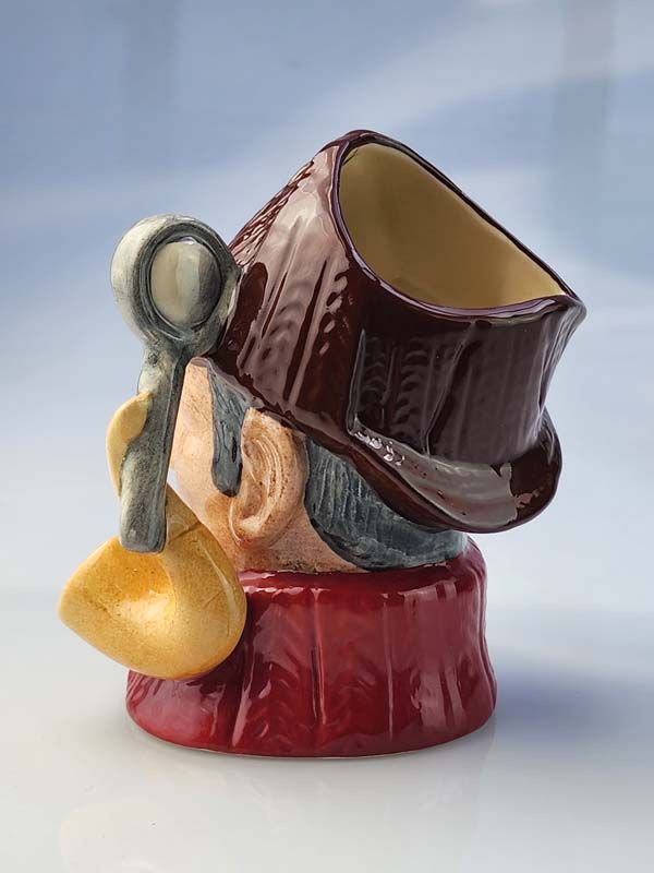 China & Ceramics: The Sleuth D6773