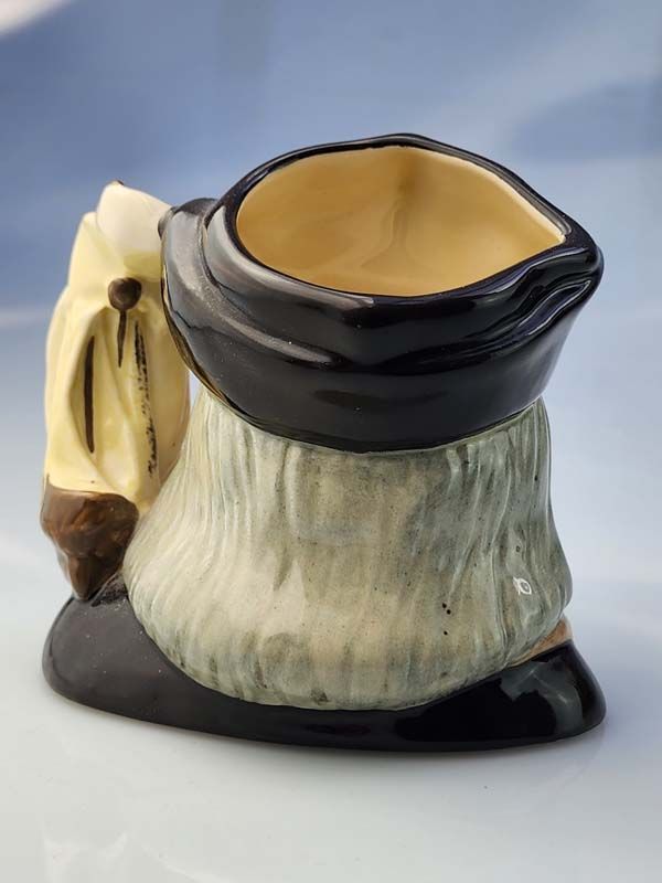 China & Ceramics: Christopher Columbus D6911