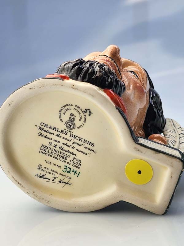 China & Ceramics: Charles Dickens D6901