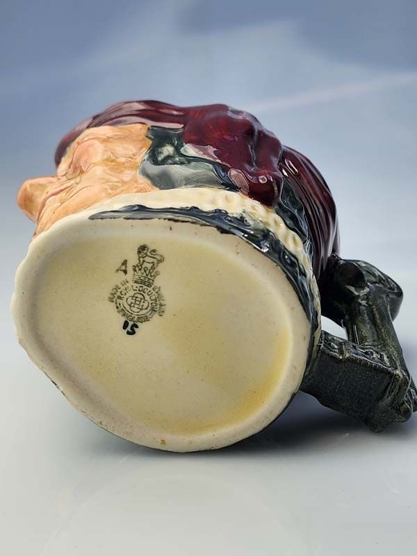 China & Ceramics: Simon the Cellarer D5616