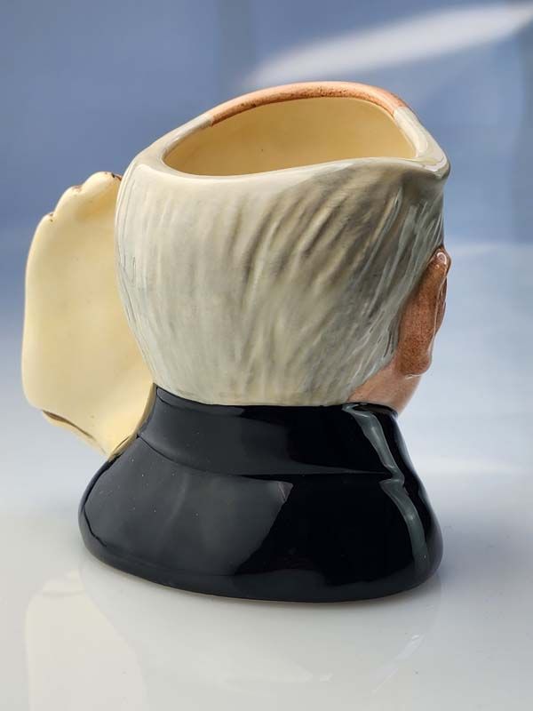 Character Jugs: Winston Churchill D6934