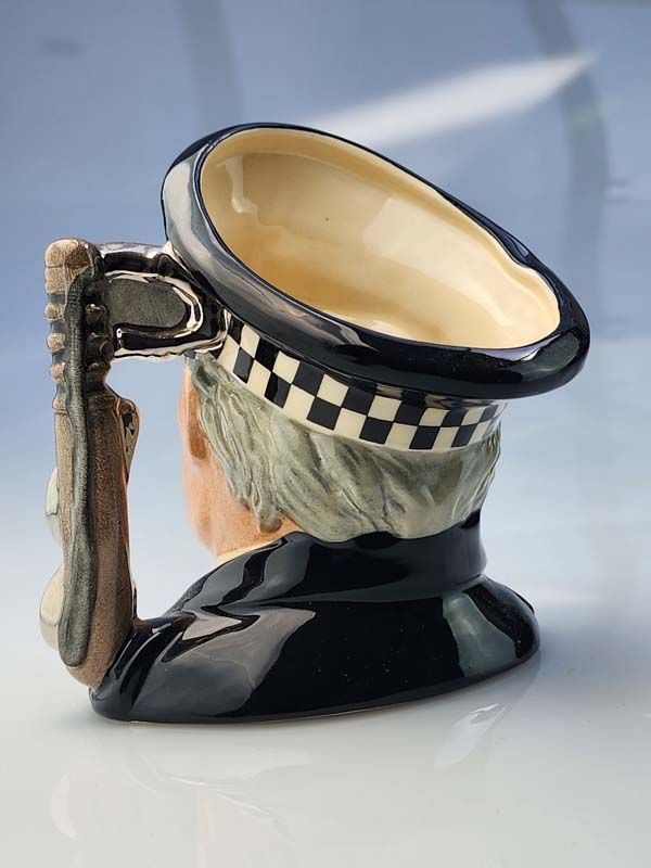 Character Jugs: The Policeman D6852