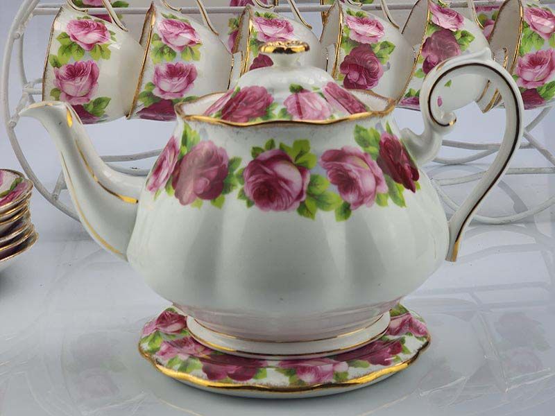 China & Ceramics: Old English Rose tea set