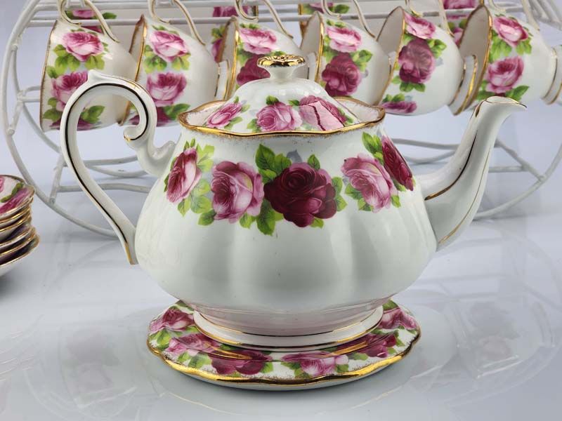 China & Ceramics: Old English Rose tea set