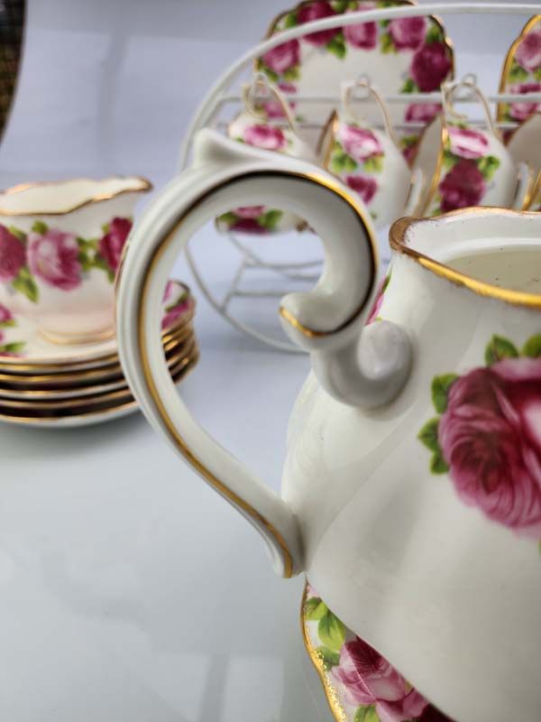 China & Ceramics: Old English Rose tea set