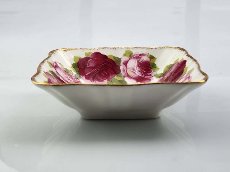 China & Ceramics: Old English Rose Nutdish