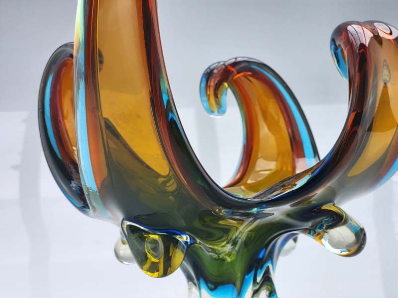 Vintage & Retro: Chalet art glass bowl