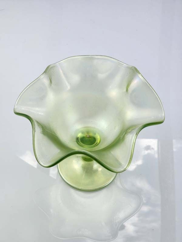 Glass: Iridescent Green Ice-cream dish