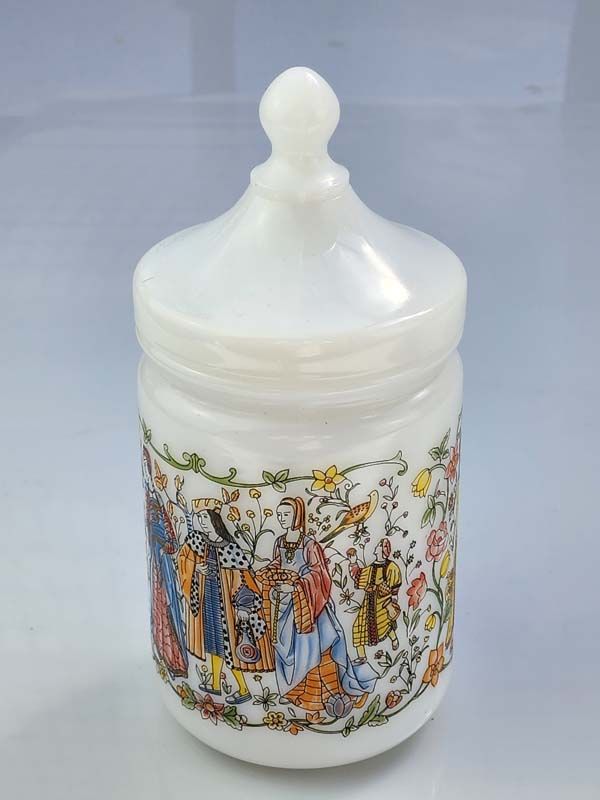 Vintage & Retro: Glass lidded jar