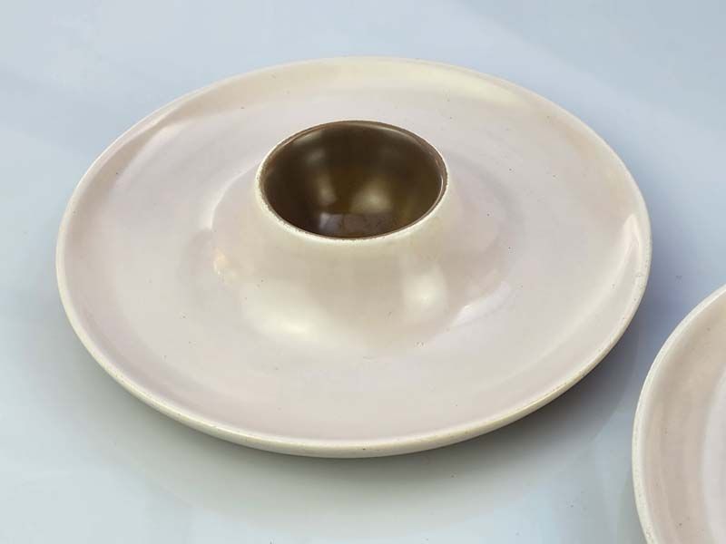Vintage & Retro: Poole combined egg cup & plate