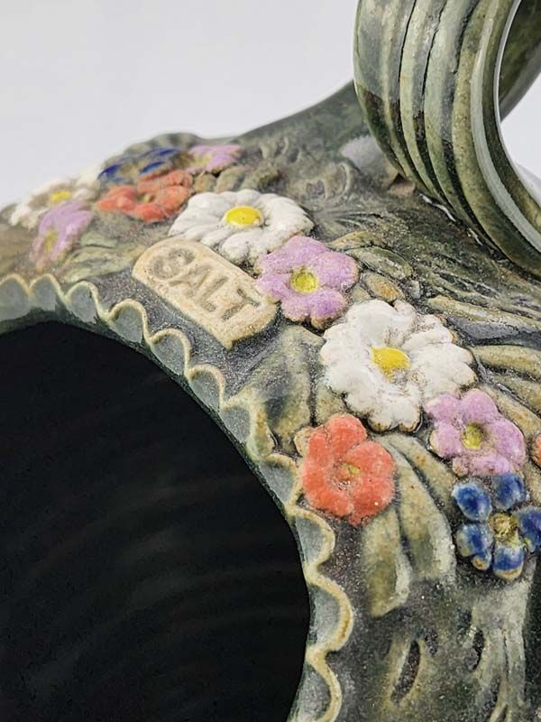 NZ Pottery: Dovedale pottery large salt