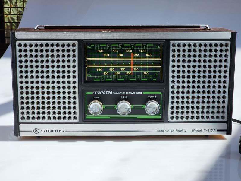 Vintage & Retro: Siuuns Tanin T-113A Radio