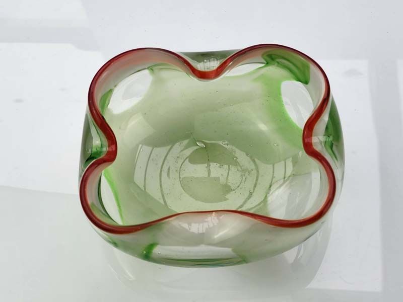 Vintage & Retro: Art glass bowl