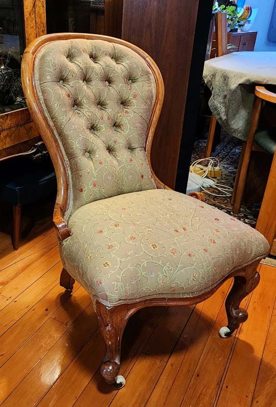 Furniture: Victorian deep buttoned ladies chair