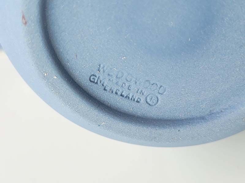 Wedgwood: Wedgwood Jasper Vases (pair)