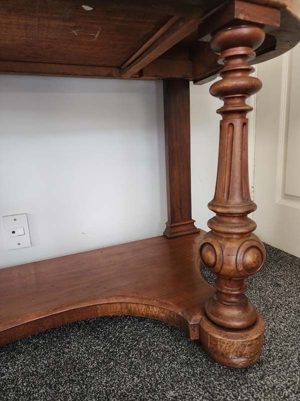 Furniture: Victorian Dressing Table