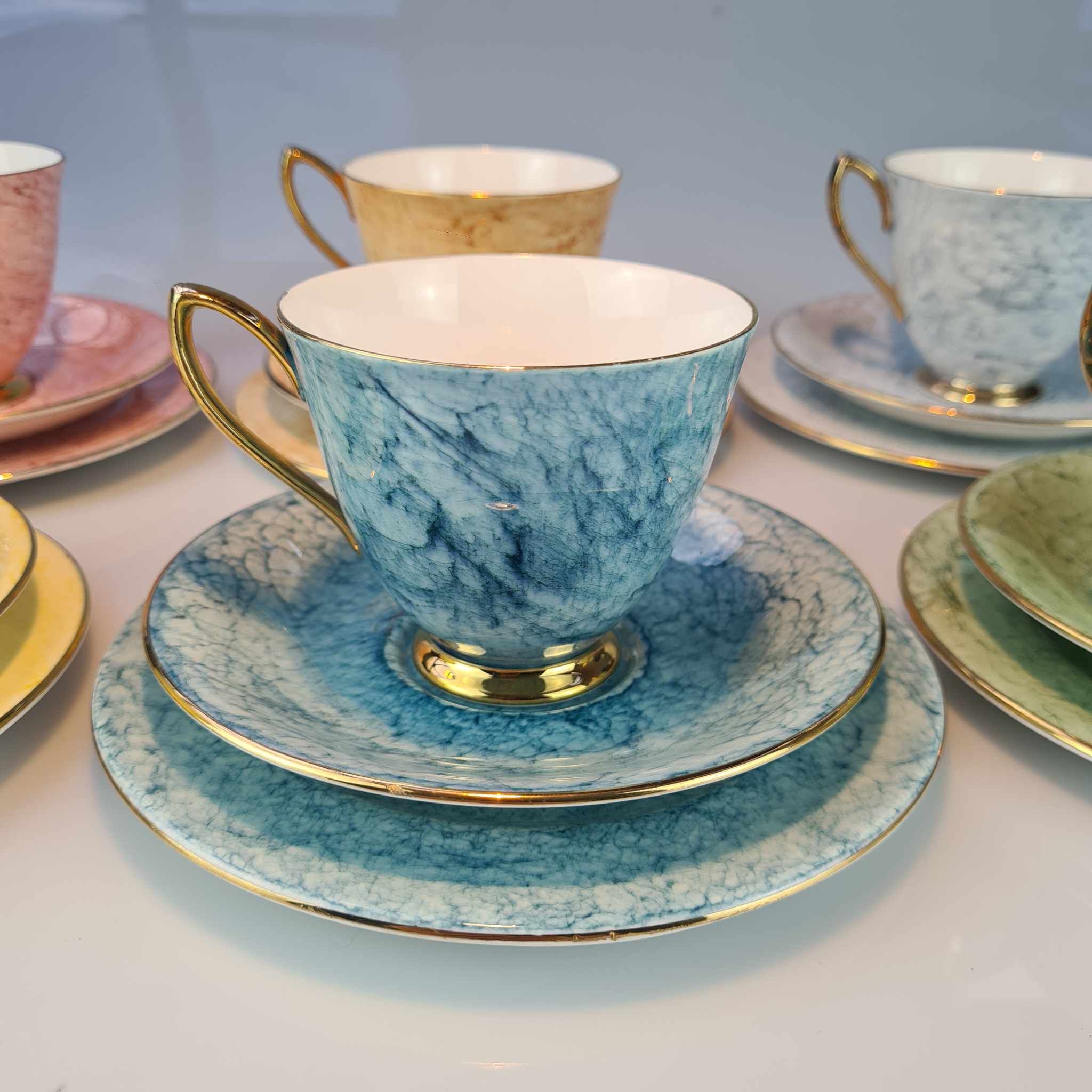 China & Ceramics: Royal Albert - 6x Trios Gossamer