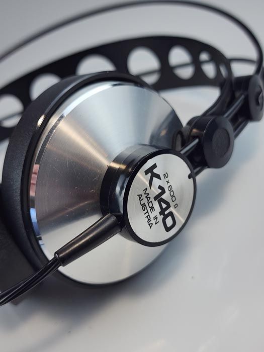 Retro Electronics: Vintage AKG Headphones