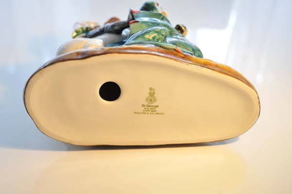 Royal Doulton: St. George - Royal Doulton