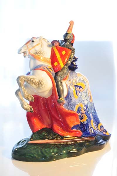 Royal Doulton - Broken Lance