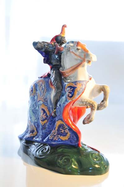 Figurines: Broken Lance - Royal Doulton