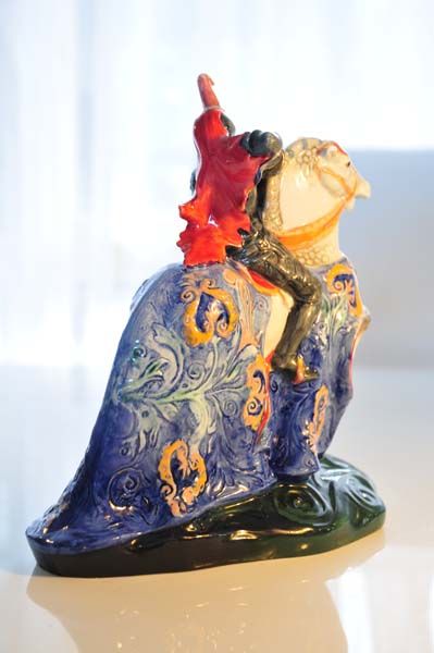 Figurines: Broken Lance - Royal Doulton