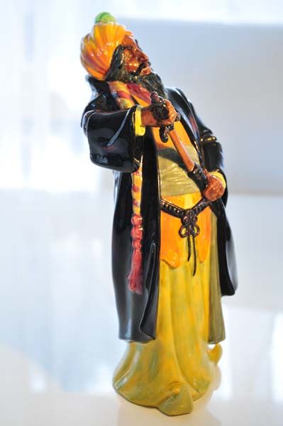 Figurines: Bluebeard - Royal Doulton