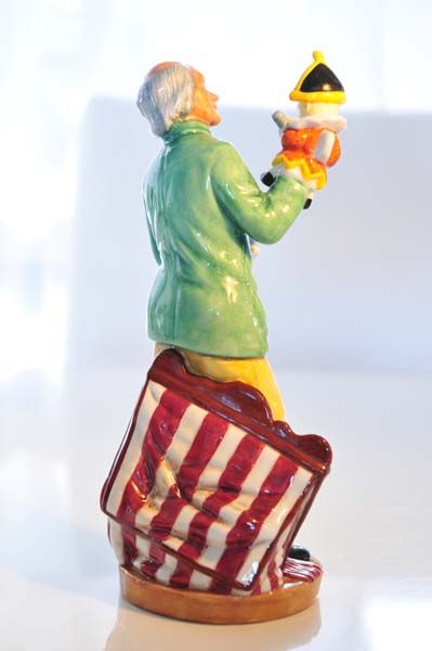 Figurines: Punch and Judy Man - Royal Doulton