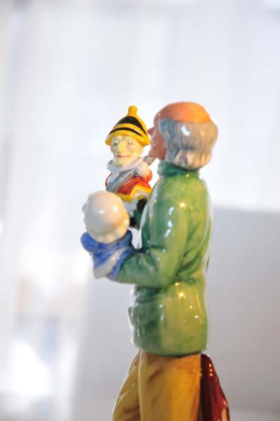 Figurines: Punch and Judy Man - Royal Doulton