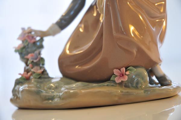 China & Ceramics: Lladro - Country Flowers